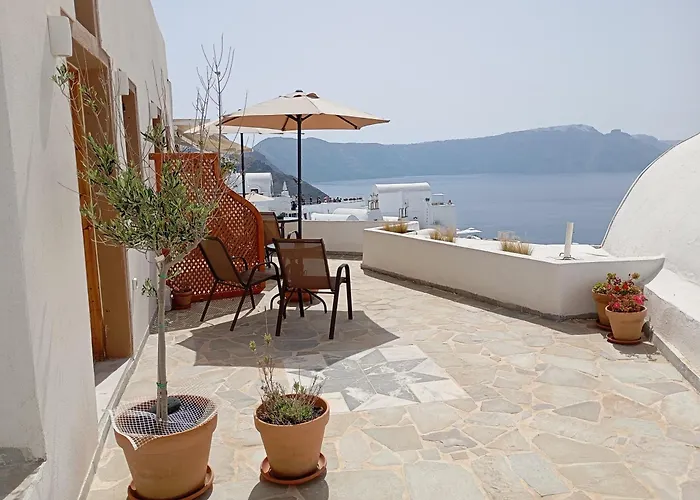 Ostria Caldera Oia (Santorini)