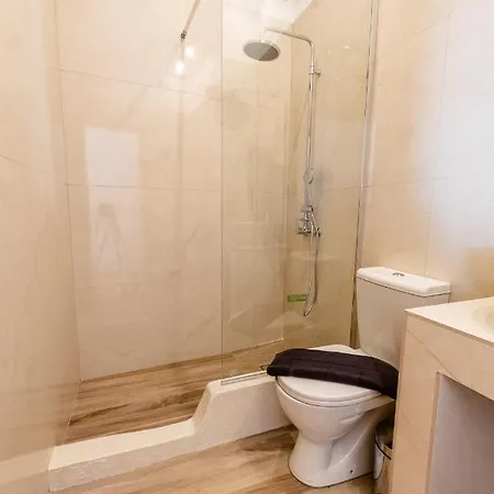 Ostria Caldera 3* אויה