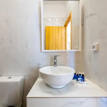 Ostria Caldera בית הארחה 3*