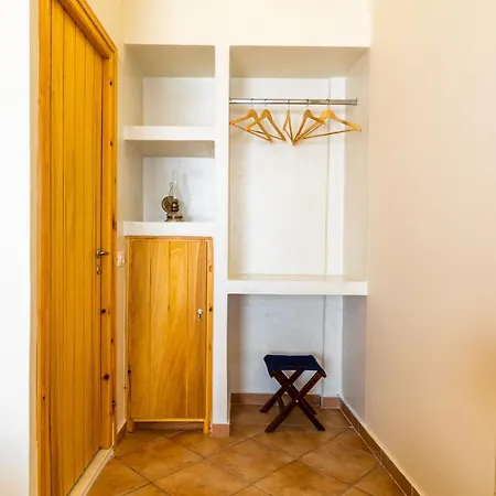 Pensionat Ostria Caldera 3*