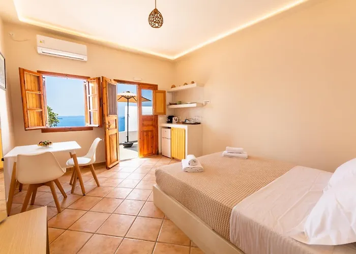 Ostria Caldera Гостевой дом