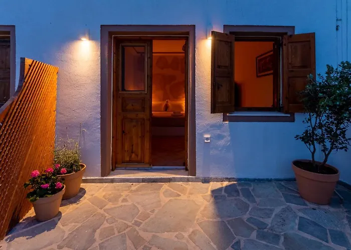 Ostria Caldera Гостевой дом