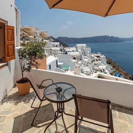 Ostria Caldera Oia (Santorini)