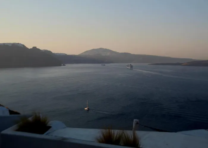 Ostria Caldera 3* Oia